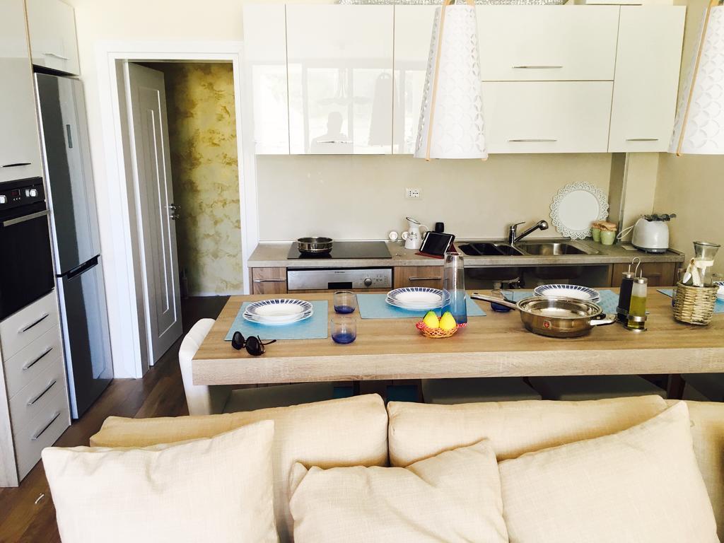 West Beach Apartment Дуррес Экстерьер фото