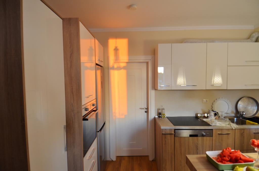 West Beach Apartment Дуррес Экстерьер фото