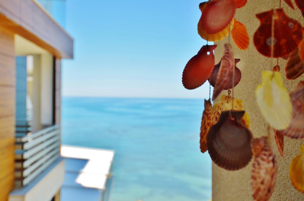 West Beach Apartment Дуррес Экстерьер фото