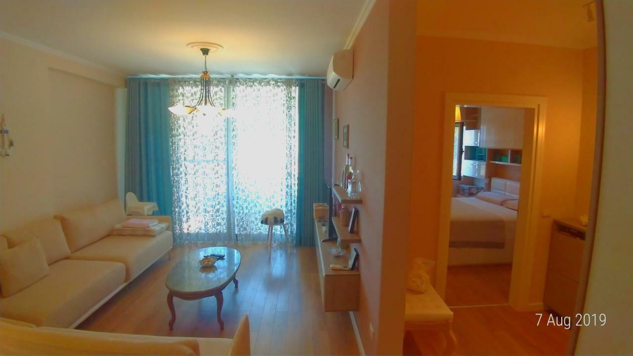 West Beach Apartment Дуррес Экстерьер фото