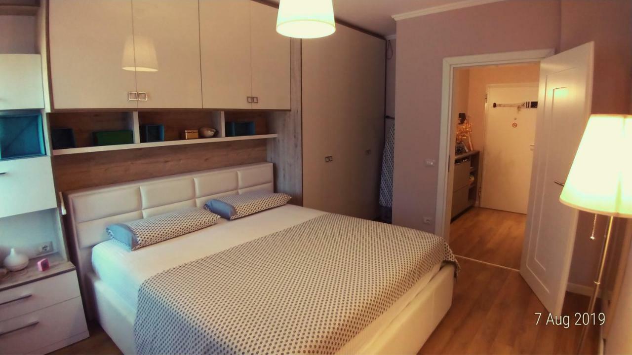 West Beach Apartment Дуррес Экстерьер фото