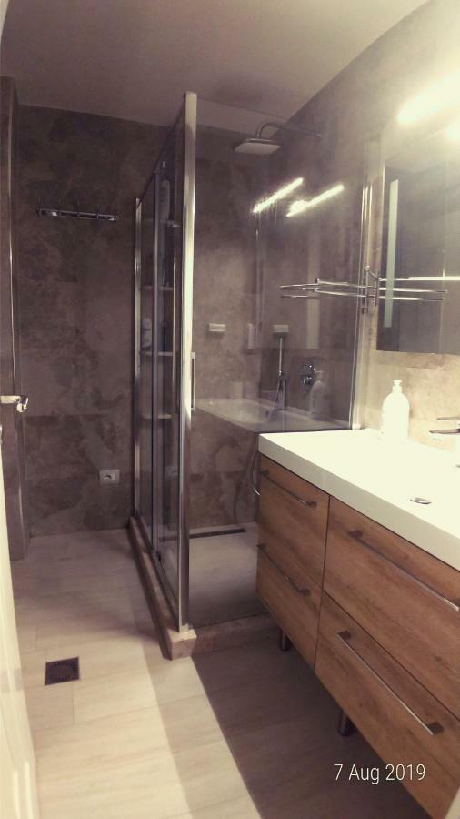 West Beach Apartment Дуррес Экстерьер фото