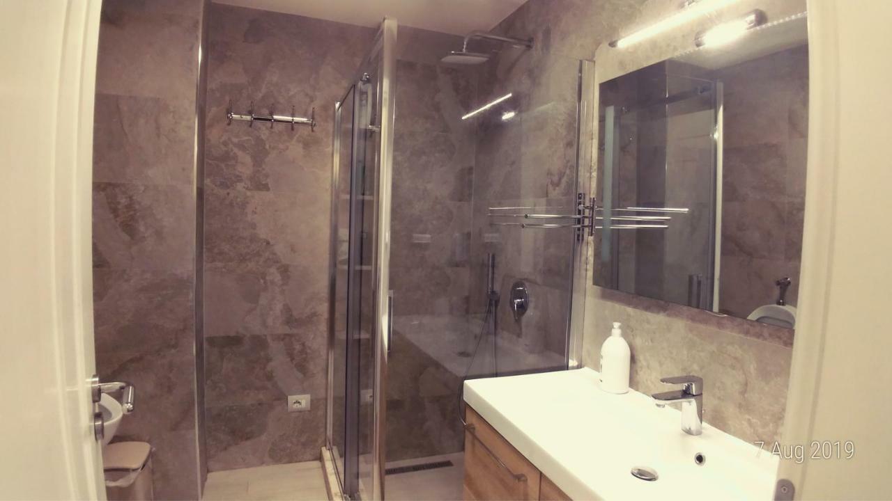 West Beach Apartment Дуррес Экстерьер фото